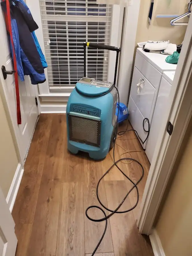 Commercial dehumidifier deployed for Flood Damage Cleanup in Tarrytown